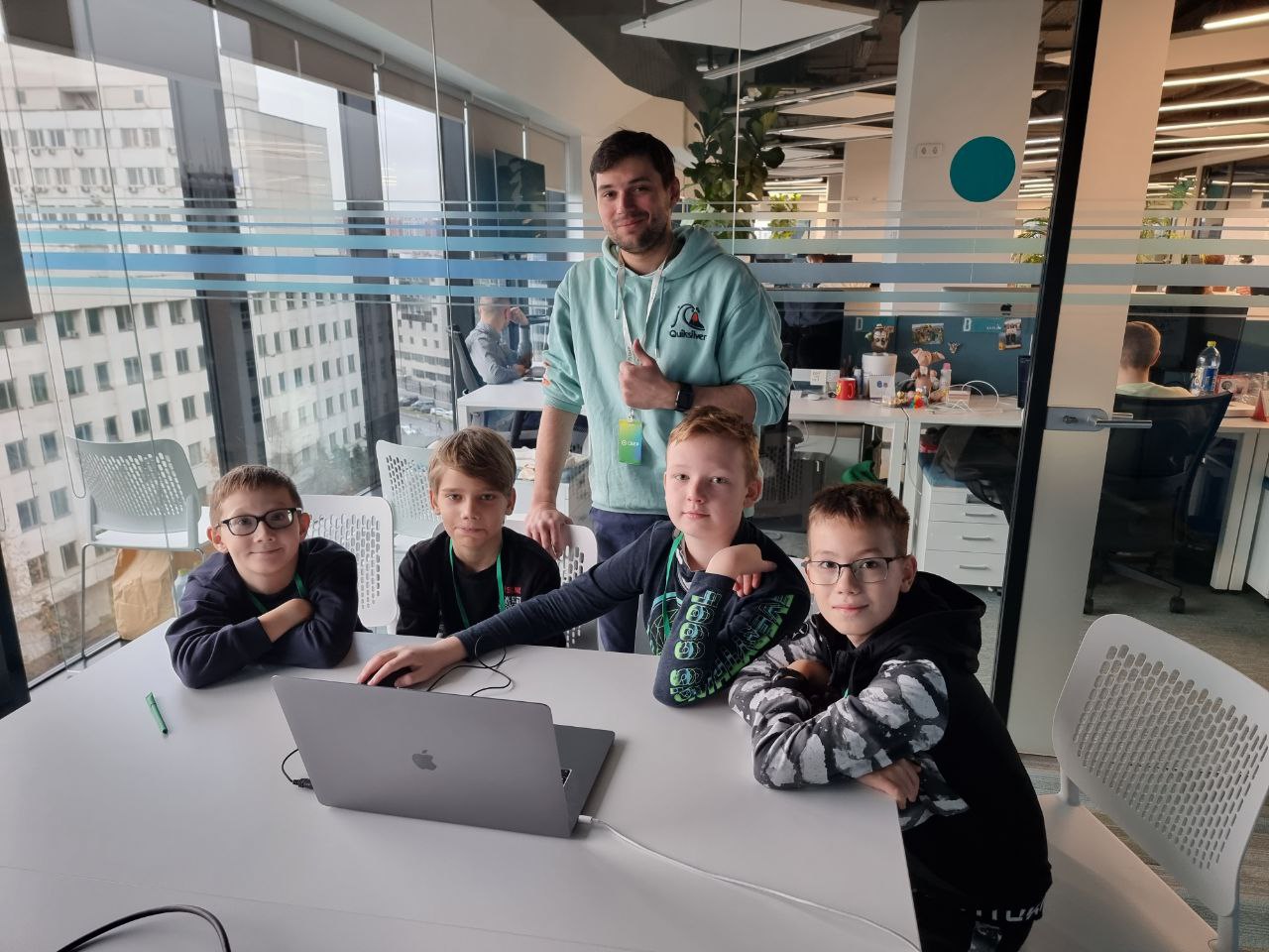 День для детей в офисе Сбера